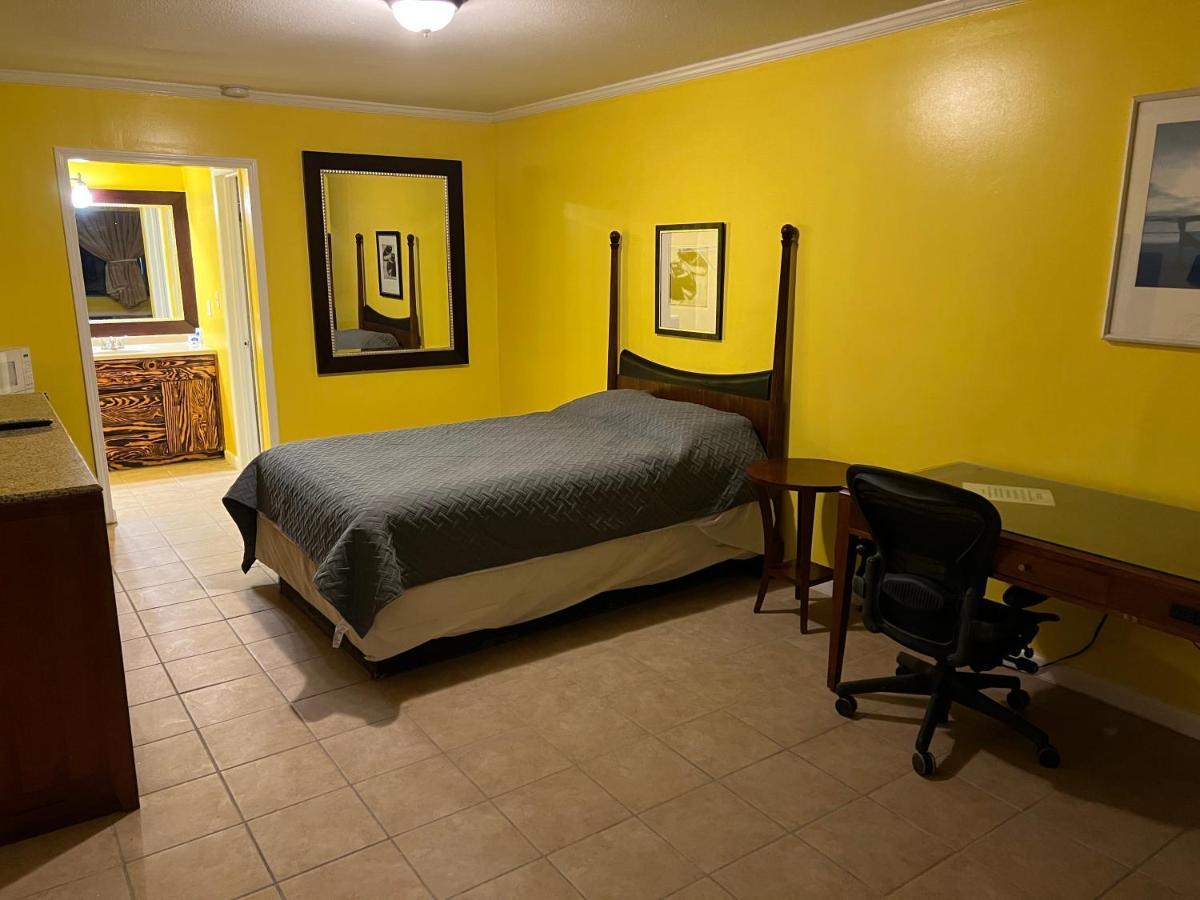 Dragon Inn & Suites Fayette Экстерьер фото