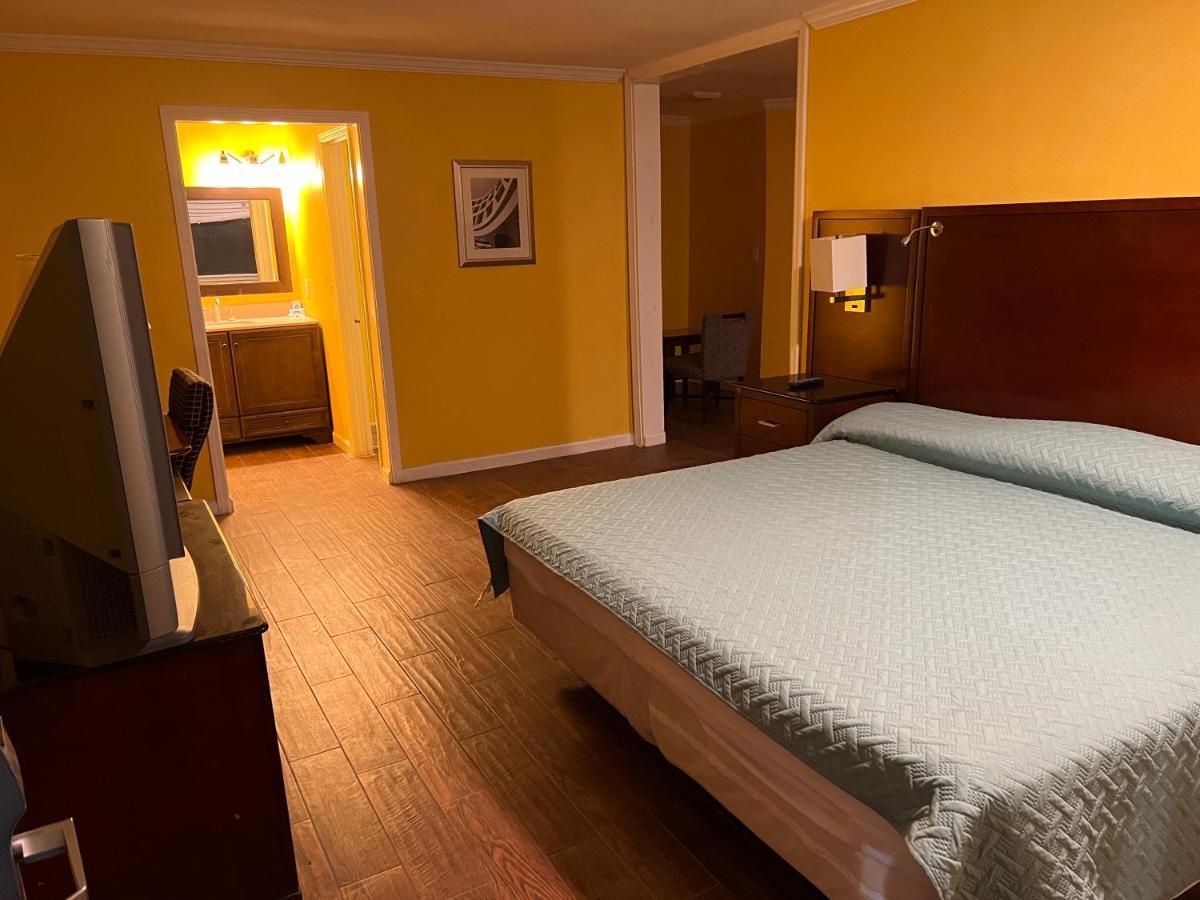 Dragon Inn & Suites Fayette Экстерьер фото