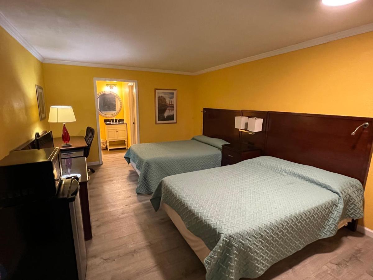 Dragon Inn & Suites Fayette Экстерьер фото