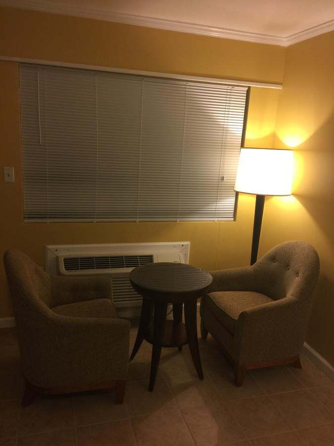 Dragon Inn & Suites Fayette Экстерьер фото
